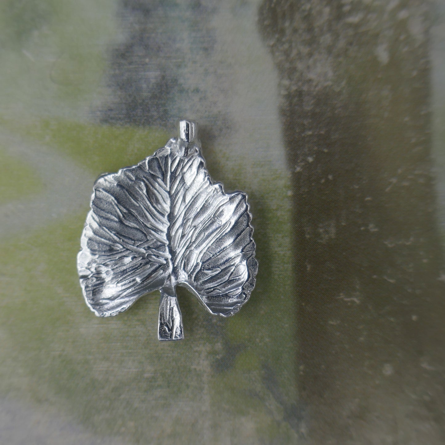 Cast Grape Leaf