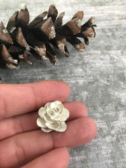 Cast Organic Pinecone